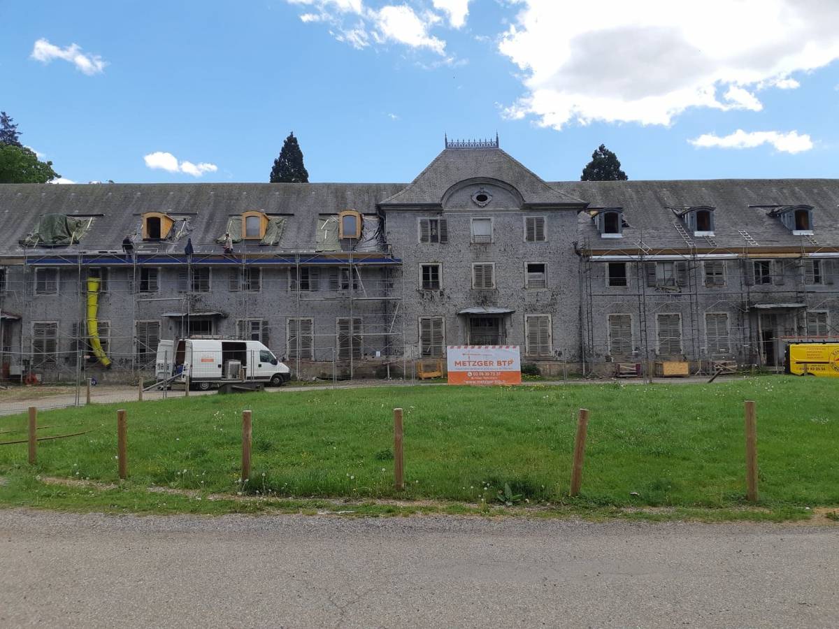 Restructuration du château à Husseren Wesserling Wittenheim